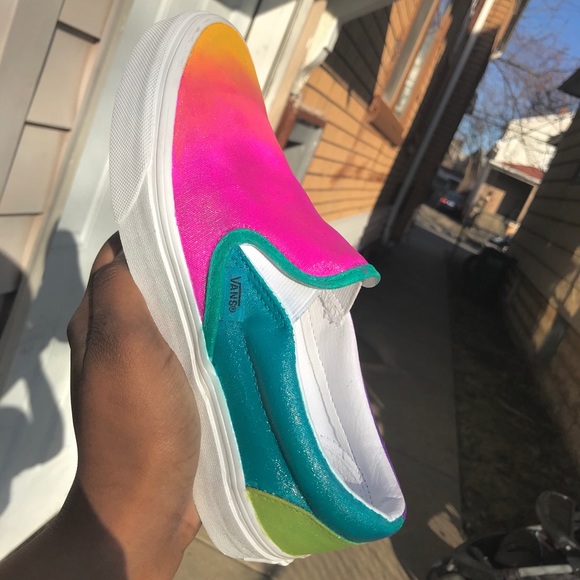 Vans - Picture 2 of 3